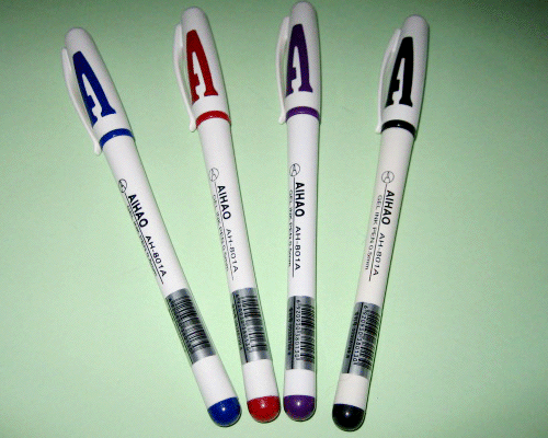 Bút bi mực nước AIHAO chữ A